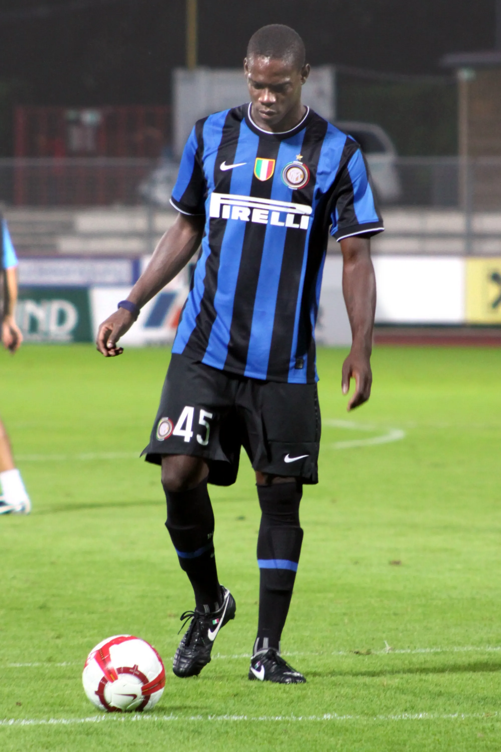 Mario Balotelli wearing Buzz cut